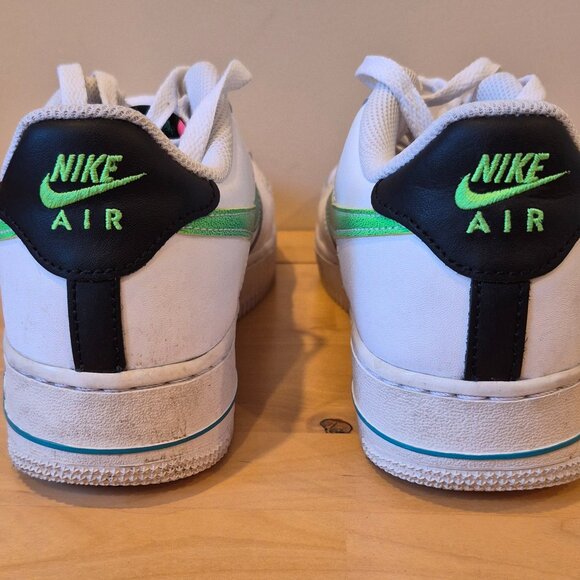Nike Air Force 1 LV8 White Green Sneakers Women’s 8 EU 39 - Picture 2 of 8